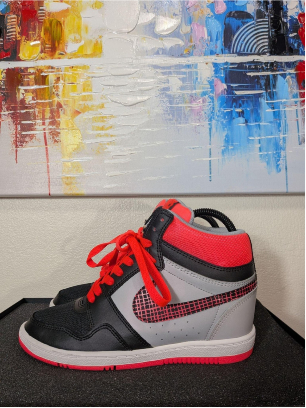 Nike Force Sky High Womens Size 8 Black Red Gray Platform Sneakers 629746-003